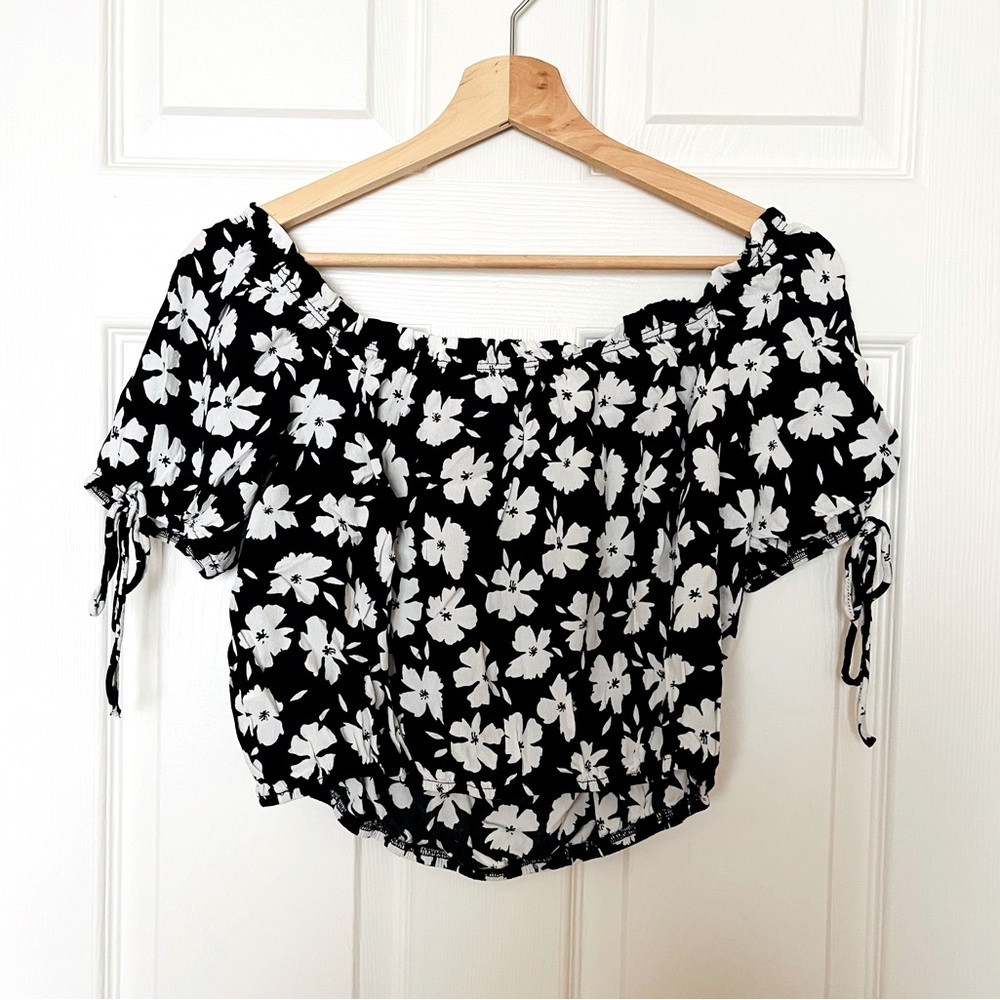 Dynamite |Floral Off-Shoulder cropped Black and White Top